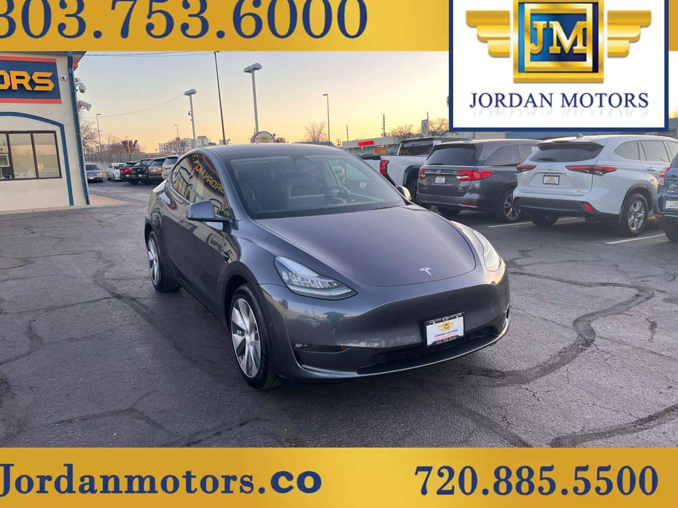 TESLA MODEL Y 2021 5YJYGDEE9MF117528 image